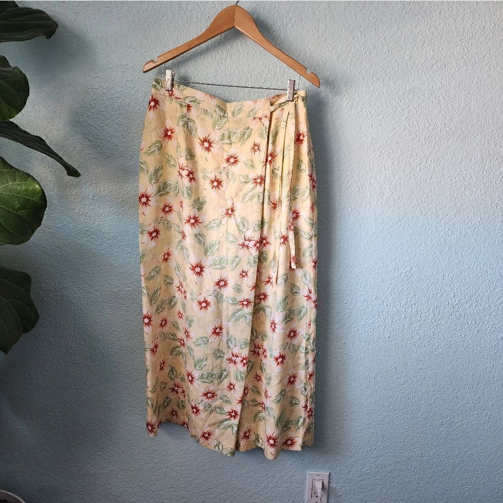 Stonebridge vintage wrap 100% silk floral prairie bohemian style skirt